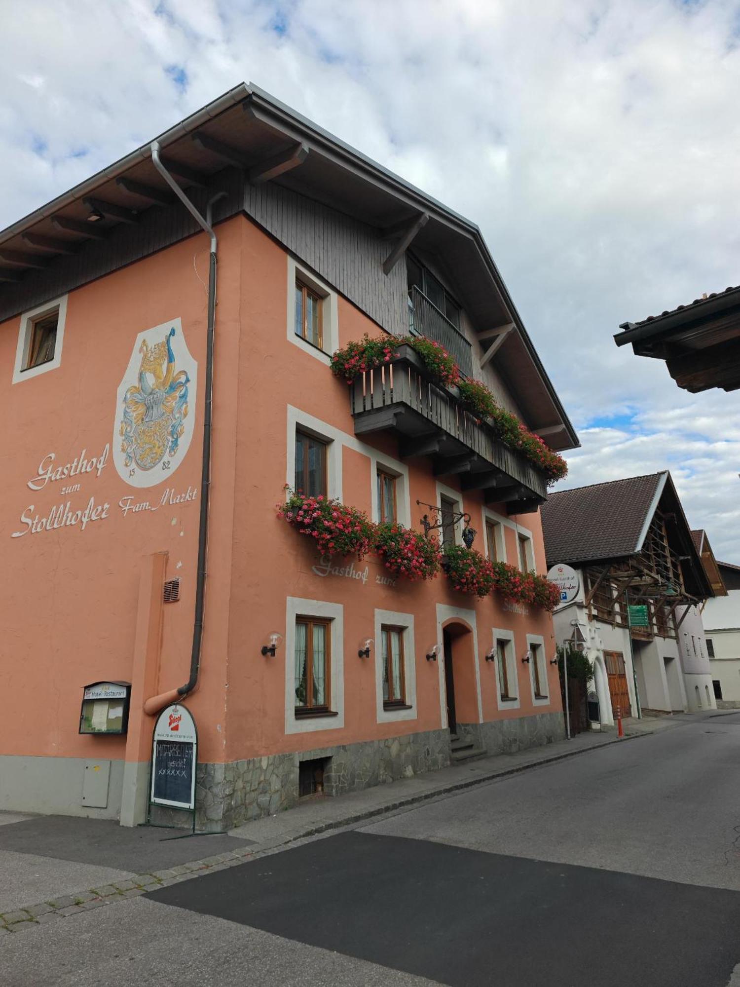 Gasthof Zum Stollhofer Hotel Inzing Exterior photo